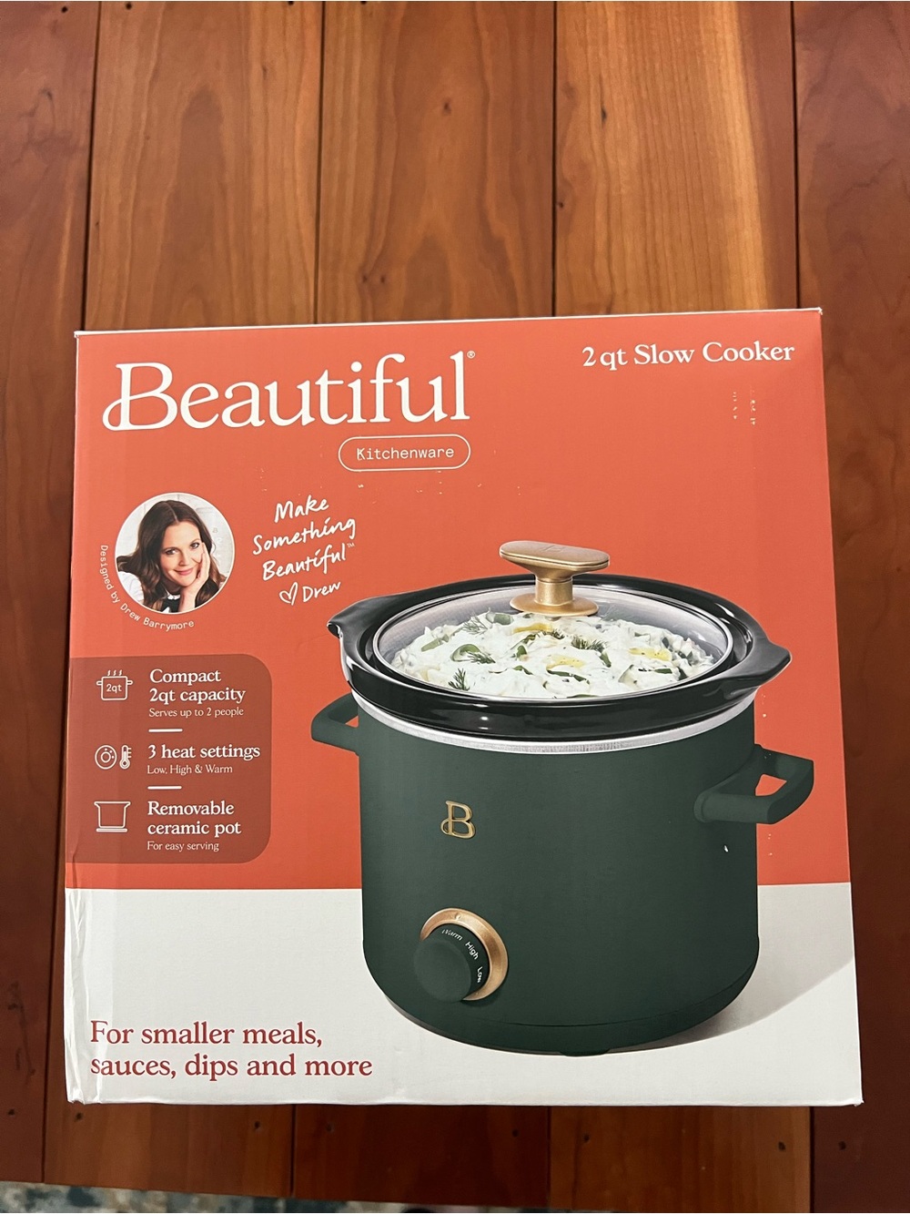 Beautiful Kitchenware 2 qt Slow Cooker - Green—New in Box!